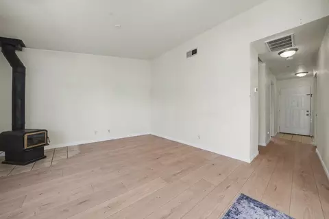 Living - 24 Westview Dr, Jackson, CA 95642 photo 3 of 8