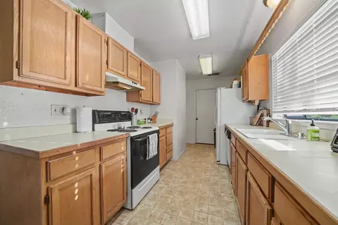 Kitchen - 24 Westview Dr, Jackson, CA 95642 photo 3 of 4
