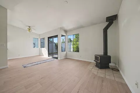 Living - 24 Westview Dr, Jackson, CA 95642 photo 6 of 8