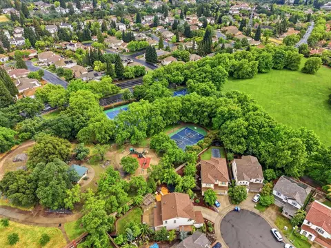 View/Area - 128 Dowd Ct, Folsom, CA 95630 photo 3 of 10