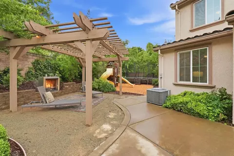 Exterior - 128 Dowd Ct, Folsom, CA 95630 photo 8 of 16