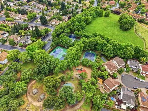 View/Area - 128 Dowd Ct, Folsom, CA 95630 photo 9 of 10