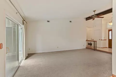 Living - 929 Kapareil Dr, Tracy, CA 95376 photo 5 of 7