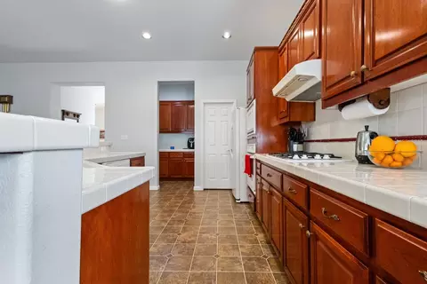 Kitchen - 1413 Villette Ct, Modesto, CA 95356 photo 6 of 7