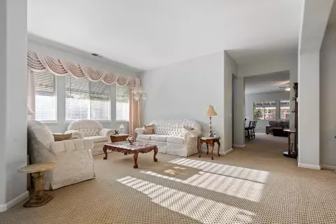 Living - 1413 Villette Ct, Modesto, CA 95356 photo 2 of 7