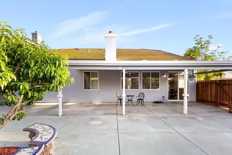 Exterior - 1413 Villette Ct, Modesto, CA 95356 photo 1 of 6