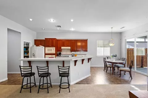 Kitchen - 1413 Villette Ct, Modesto, CA 95356 photo 2 of 7