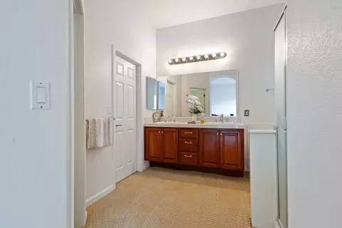 Entry Way - 1413 Villette Ct, Modesto, CA 95356 photo 5 of 11