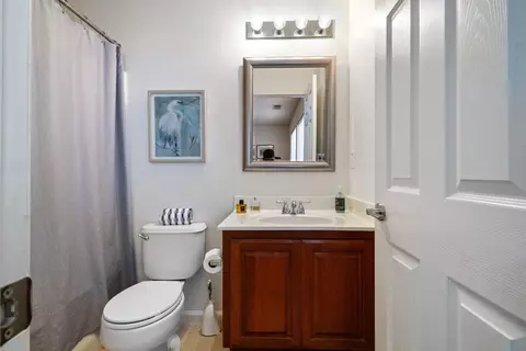 Bath - 1413 Villette Ct, Modesto, CA 95356 photo 8 of 12