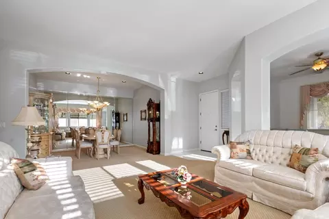 Living - 1413 Villette Ct, Modesto, CA 95356 photo 3 of 7