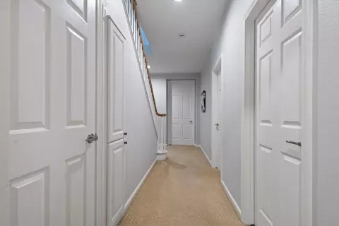 Entry Way - 1413 Villette Ct, Modesto, CA 95356 photo 10 of 11