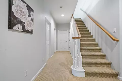 Entry Way - 1413 Villette Ct, Modesto, CA 95356 photo 4 of 11