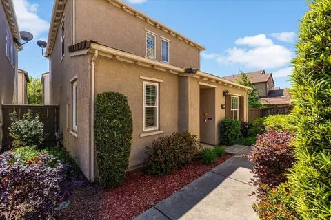 51 Villa Gardens Ct #51, Roseville, CA 95678