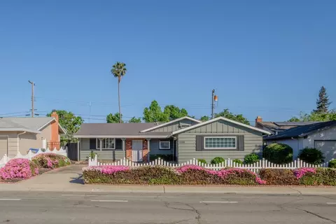 3058 Notre Dame Dr, Sacramento, CA 95826
