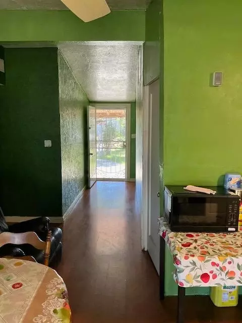 Entry Way - 1629 Tonilane, Modesto, CA 95351 photo 1 of 2