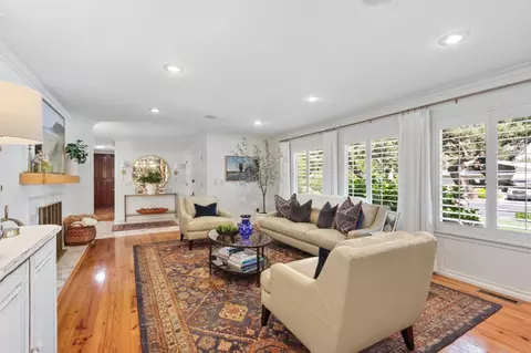 Living - 44349 N El Macero Dr, El Macero, CA 95618 photo 4 of 7