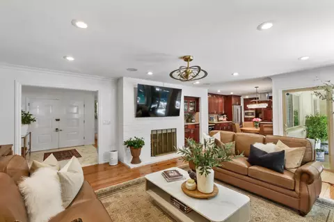 Living - 44349 N El Macero Dr, El Macero, CA 95618 photo 3 of 7