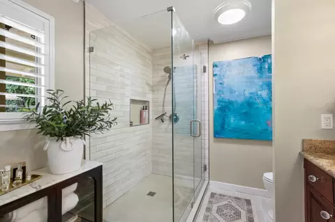 Bath - 44349 N El Macero Dr, El Macero, CA 95618 photo 1 of 6