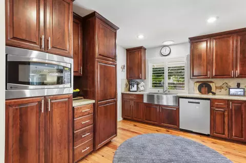 Kitchen - 44349 N El Macero Dr, El Macero, CA 95618 photo 4 of 6
