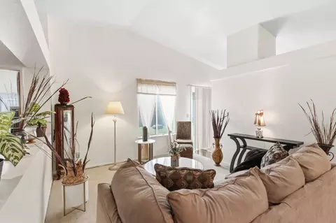 822 Woodstream St, Stockton, CA 95206