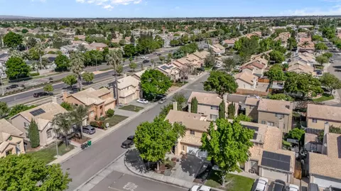 View/Area - 1977 Grove Ct, Tracy, CA 95376 photo 2 of 6