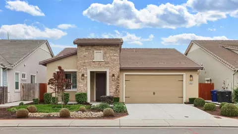 3828 Lookout Dr, Modesto, CA 95355