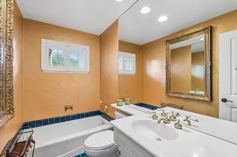 Bath - 4921 Brightwood Ct, Carmichael, CA 95608 photo 1 of 3