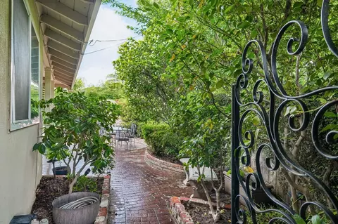 Exterior - 4921 Brightwood Ct, Carmichael, CA 95608 photo 4 of 8