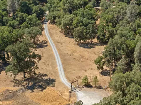 View/Area - 2004 Bruin Trl, Placerville, CA 95667 photo 3 of 12