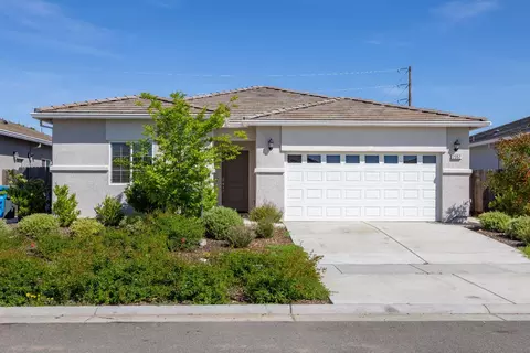 2057 Skipper Cove Way, Plumas Lake, CA 95961