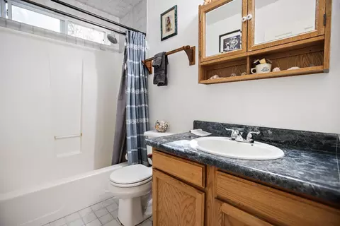 Bath - 3575 Deer Park Dr, Placerville, CA 95667 photo 1 of 2