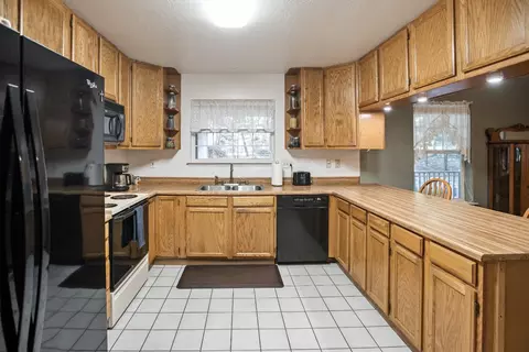 Kitchen - 3575 Deer Park Dr, Placerville, CA 95667 photo 3 of 5