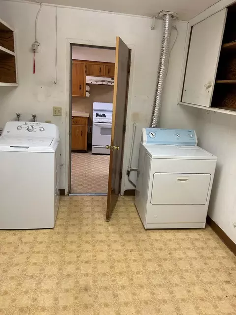 229 E St, Los Banos, CA 93635 photo 6