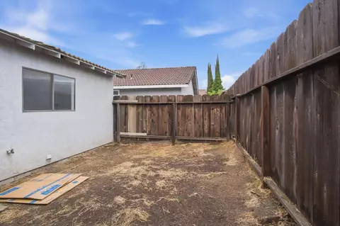 Exterior - 1260 Windsor Ct, Turlock, CA 95380 photo 6 of 6