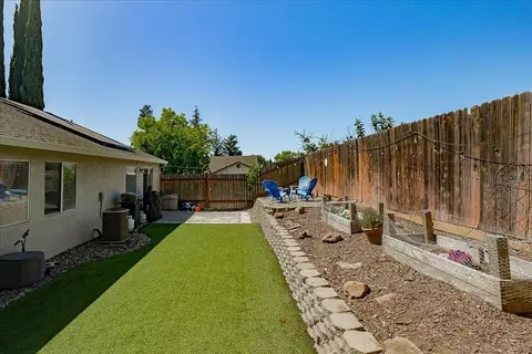 Exterior - 3601 Eagle Crst, Antelope, CA 95843 photo 8 of 10