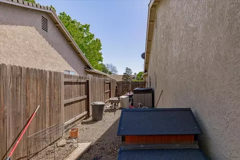 Exterior - 3601 Eagle Crst, Antelope, CA 95843 photo 6 of 10