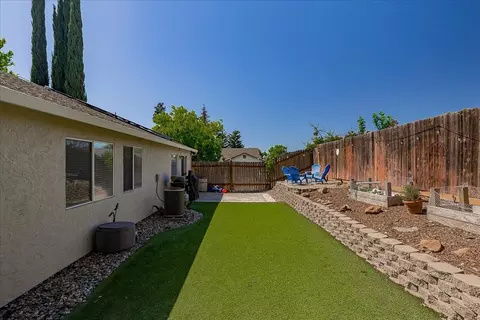 Exterior - 3601 Eagle Crst, Antelope, CA 95843 photo 2 of 10