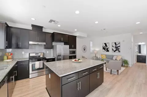 968 Almaden Ln, San Jose, CA 95125