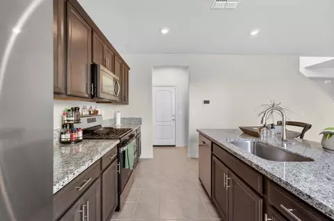 Entry Way - 1250 Scotty Way, Winters, CA 95694 photo 4 of 9