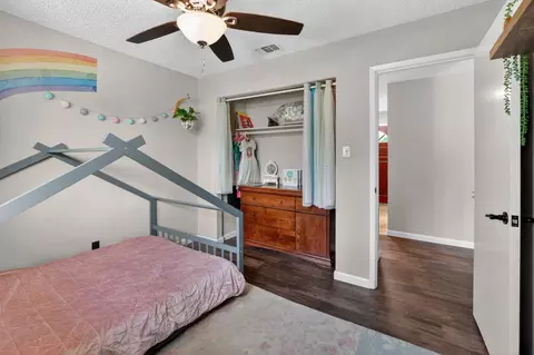 Bedroom - 5724 Beech Ave, Orangevale, CA 95662 photo 2 of 8