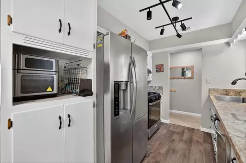 Kitchen - 5724 Beech Ave, Orangevale, CA 95662 photo 3 of 7