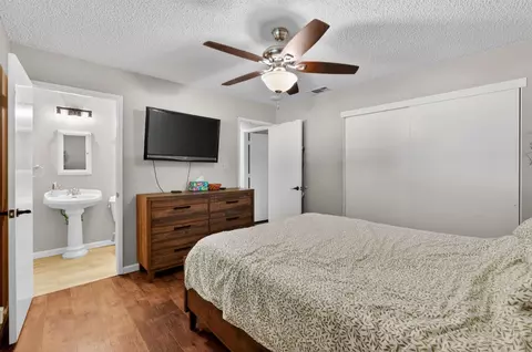 Bedroom - 5724 Beech Ave, Orangevale, CA 95662 photo 7 of 8