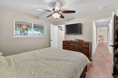 Bedroom - 5724 Beech Ave, Orangevale, CA 95662 photo 6 of 8