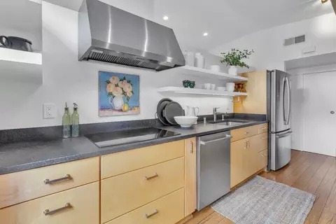 Kitchen - 808 Villanova Dr, Davis, CA 95616 photo 4 of 4