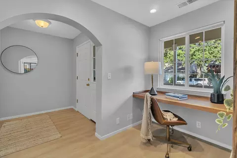 2750 Brentwood Pl, Davis, CA 95618 photo 5