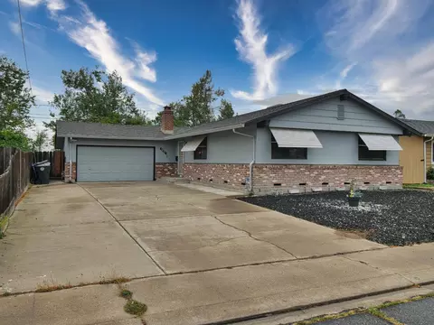 1037 Tenaya Ct, Manteca, CA 95337