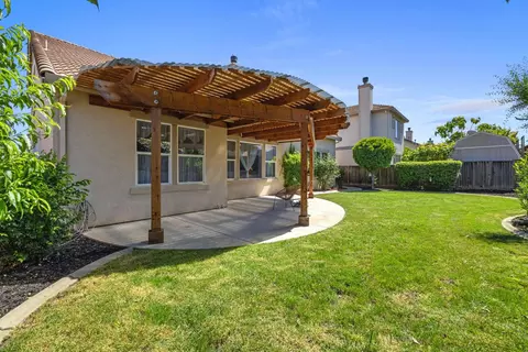 Exterior - 481 Keys Ct, Tracy, CA 95377 photo 4 of 7