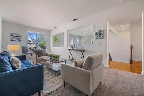 Living - 481 Keys Ct, Tracy, CA 95377 photo 3 of 3