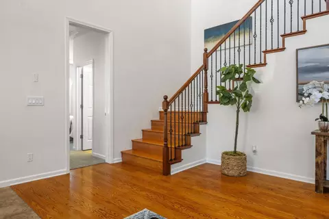 Entry Way - 481 Keys Ct, Tracy, CA 95377 photo 4 of 7
