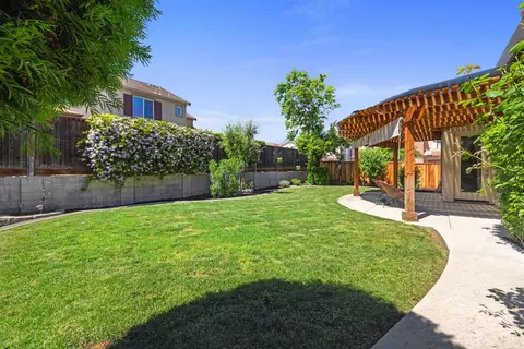 Exterior - 481 Keys Ct, Tracy, CA 95377 photo 6 of 7